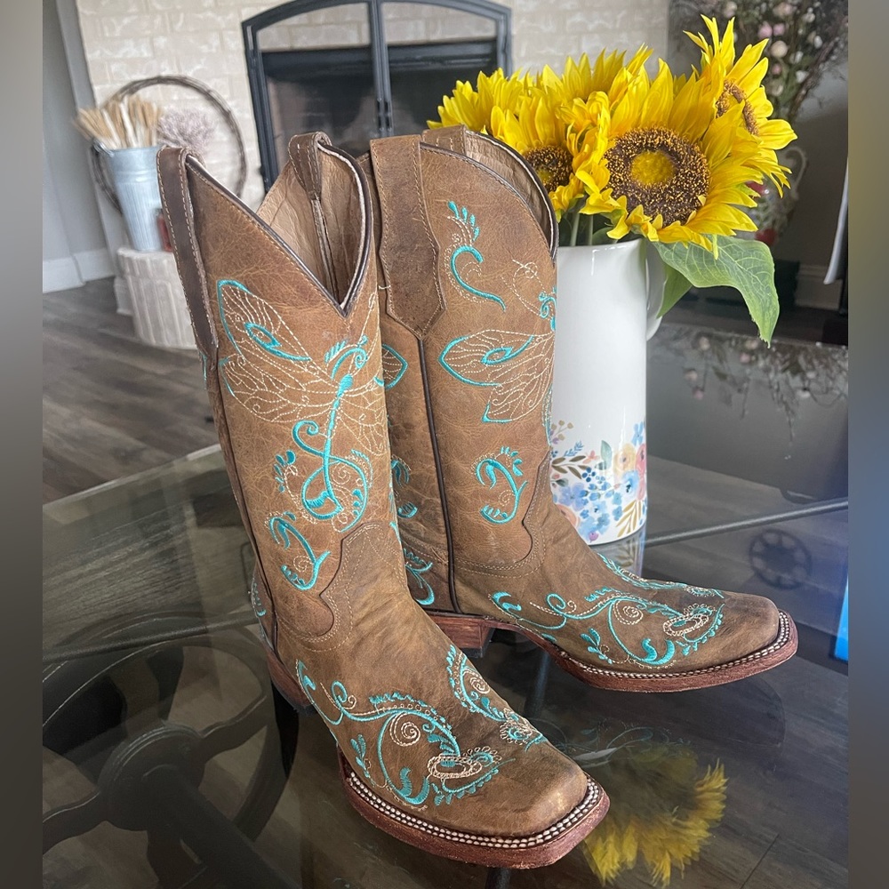 Ladies Circle G Western Boots. NWOT. In original box, and never worn. - Picture 4 of 12